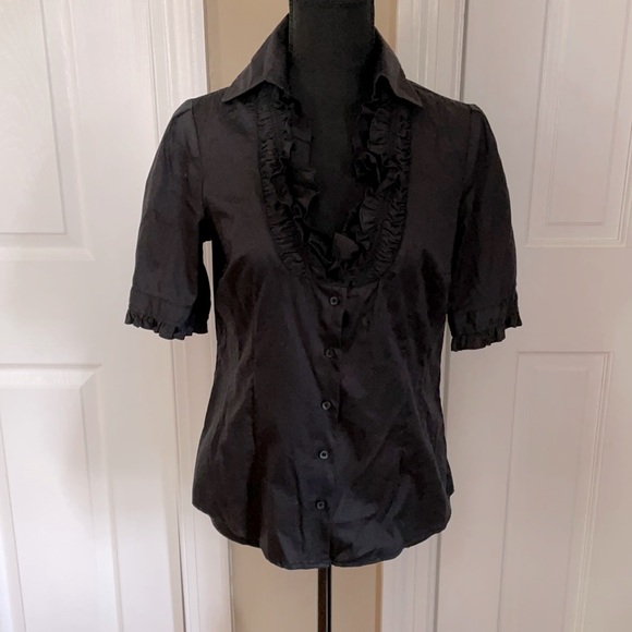 White House Black Market - Picture 1 of 4